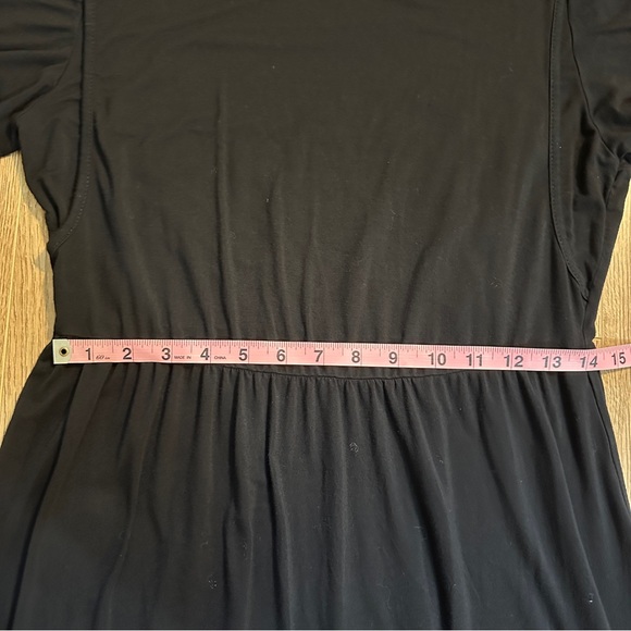 Women’s Maternity Nursing Black Short Sleeve Crewneck Dress in Size Medium - Picture 11 of 12